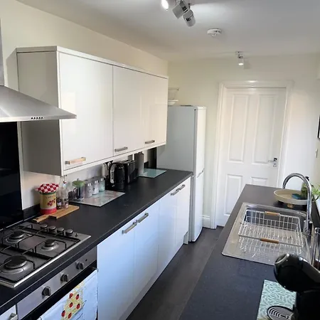 Appartement Charming House, Sleeps 6, Walk To Centre *
