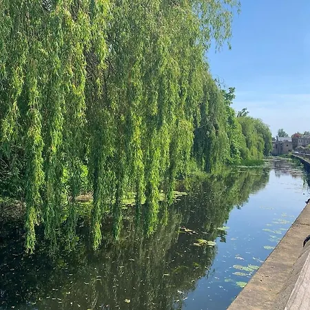 Charming House, Sleeps 6, Walk To Centre Appartement York
